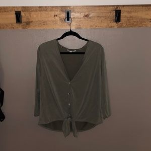 Green Envelope long sleeve tied shirt